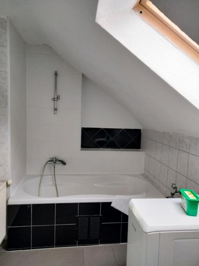 Ferienwohnung Neheim Mit Dennis Und Alexander Alexander Mit Klimaanlage Exteriér fotografie